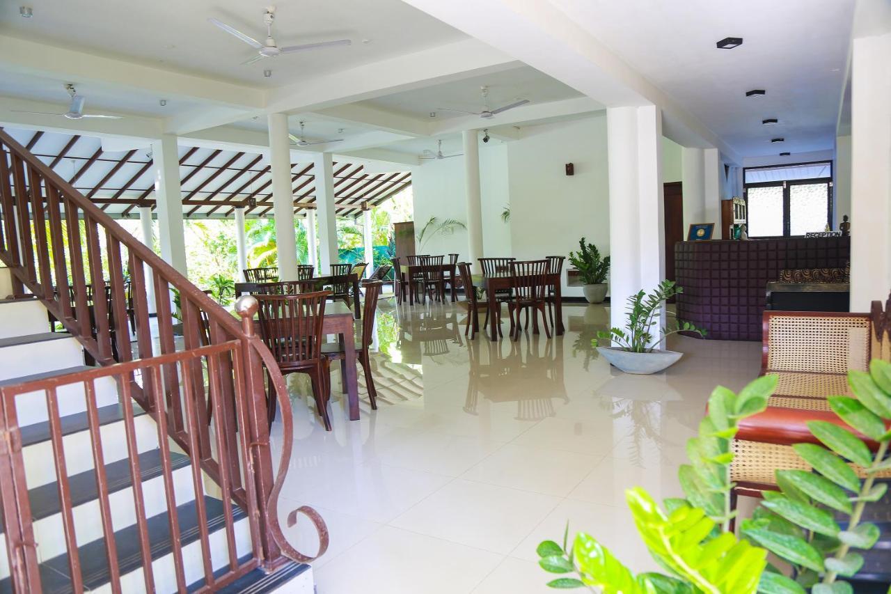 Tinara River Inn, 웰리가마 외부 사진